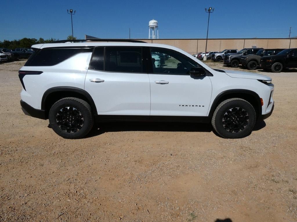 New 2027 Chevrolet Traverse Z71 w/ Enhanced Driving Package AWD/4WD image 3