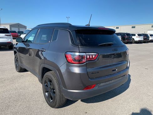 Used 2021 Jeep Compass Latitude AWD/4WD image 5