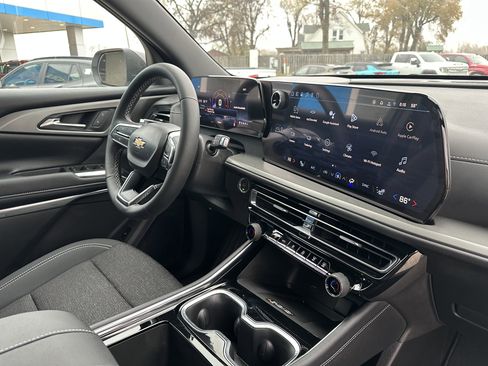 New 2026 Chevrolet Traverse LT w/ Driver Confidence Package image 42