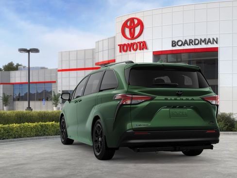 New 2026 Toyota Sienna XLE Woodland Edition image 44