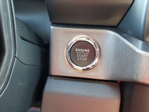 Used 2024 Ford F350 Platinum image 31