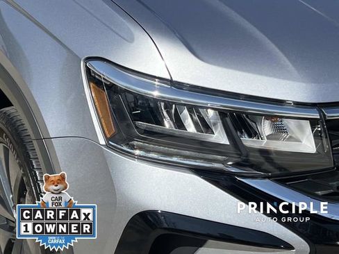 Used 2024 Volkswagen Taos S image 9