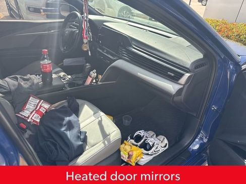 Used 2025 Toyota Camry SE w/ Convenience Package image 16