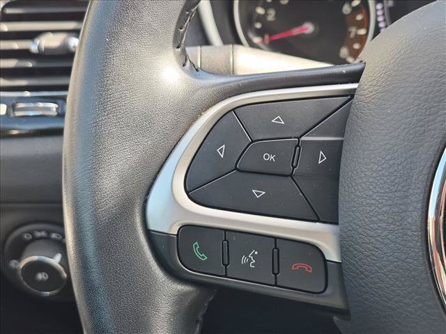 Used 2020 Jeep Compass Latitude AWD/4WD image 11