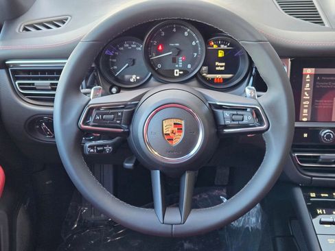 New 2026 Porsche Macan image 15