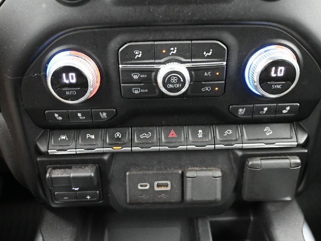 Used 2020 GMC Sierra 1500 AT4 w/ AT4 Premium Package AWD/4WD image 20