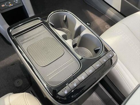 New 2026 Hyundai Ioniq 5 Limited image 12