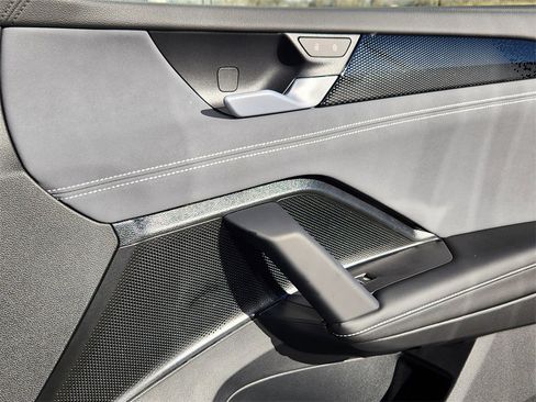 New 2026 Volkswagen Tiguan SE image 20