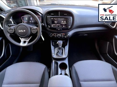 Used 2024 Kia Soul LX w/ Option Group 015 FWD image 14
