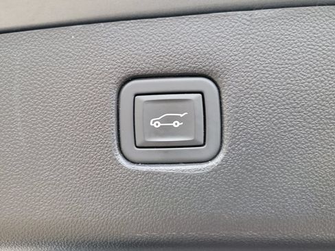 Certified 2024 Chevrolet Blazer LT w/ LPO, Floor Liner Package AWD/4WD image 31