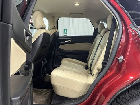 Used 2016 Ford Edge SEL w/ Equipment Group 201A AWD/4WD image 11