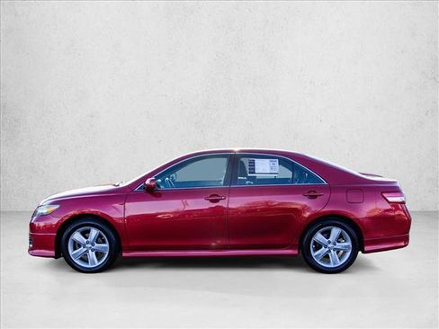 Used 2011 Toyota Camry SE image 8
