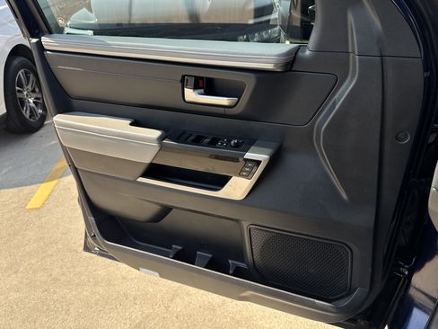 Used 2023 Toyota Tundra Limited image 25