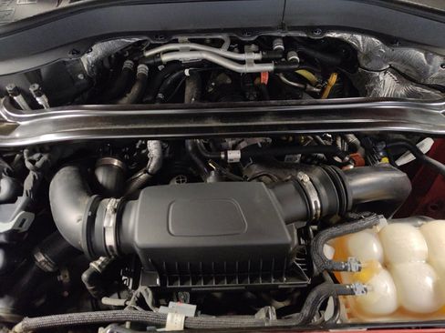 Used 2020 Ford Explorer Platinum w/ Premium Technology Package image 30