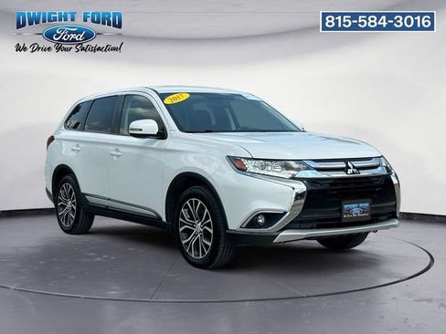 Used 2017 Mitsubishi Outlander SE FWD image 7