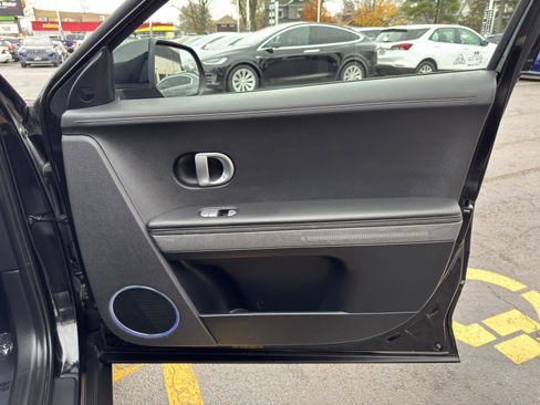 Used 2022 Hyundai Ioniq 5 SEL image 35