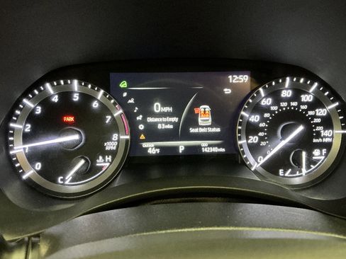 Used 2021 Toyota Highlander Limited image 11