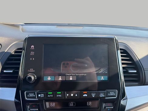 Used 2023 Honda Odyssey Sport image 17