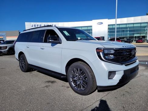 New 2026 Ford Expedition Max Platinum w/ Stealth Appearance Package image 35