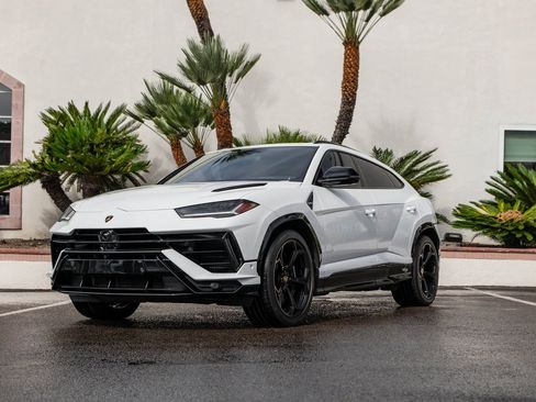 Used 2024 Lamborghini Urus S image 43