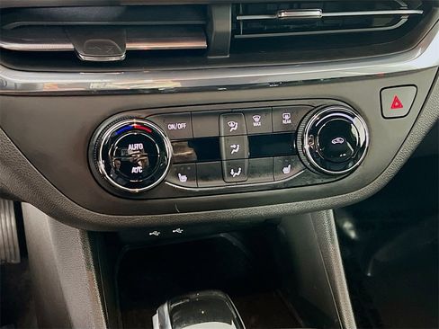 Used 2024 Buick Envista Preferred w/ Convenience I Package image 15