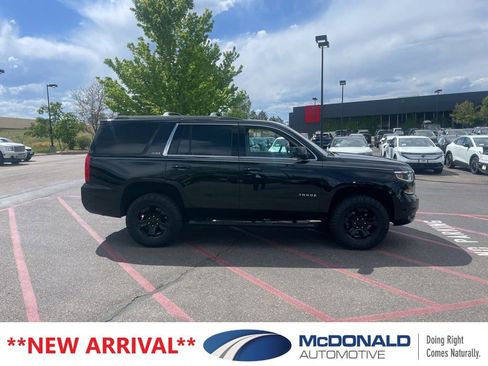 Used 2018 Chevrolet Tahoe LT w/ Luxury Package AWD/4WD image 4