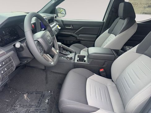 New 2026 Toyota Tacoma TRD Off-Road AWD/4WD image 9