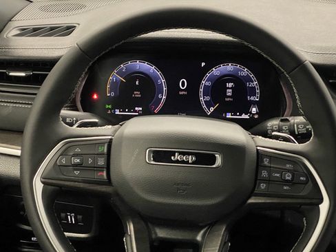 New 2026 Jeep Grand Cherokee Altitude AWD/4WD image 17