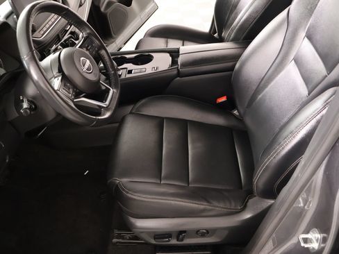 Used 2023 Nissan Rogue SL w/ SL Premium Package FWD image 12