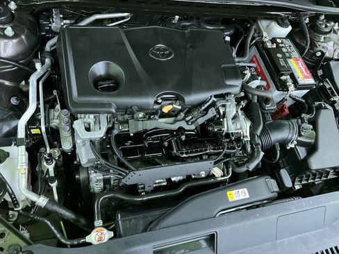 Used 2019 Toyota Camry LE FWD image 17