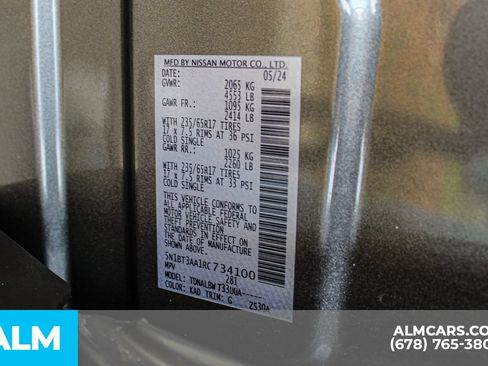 Used 2024 Nissan Rogue S FWD image 39