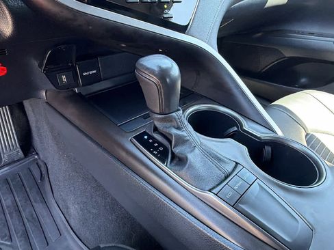 Used 2023 Toyota Camry SE FWD image 13