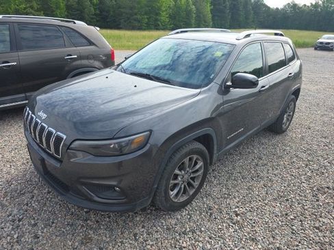 Used 2020 Jeep Cherokee Latitude Plus FWD image 3