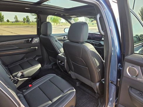 Used 2026 Buick Enclave Avenir w/ Super Cruise Package AWD/4WD image 37