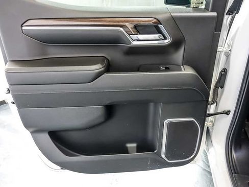 Certified 2024 Chevrolet Silverado 1500 RST w/ Convenience Package II AWD/4WD image 27