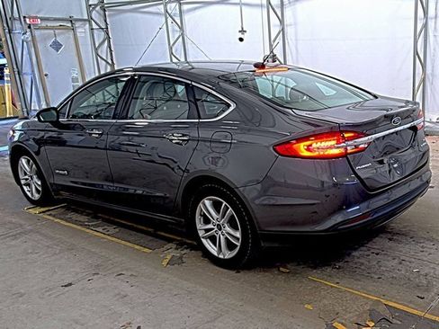 Used 2018 Ford Fusion SE w/ Equipment Group 602A image 3