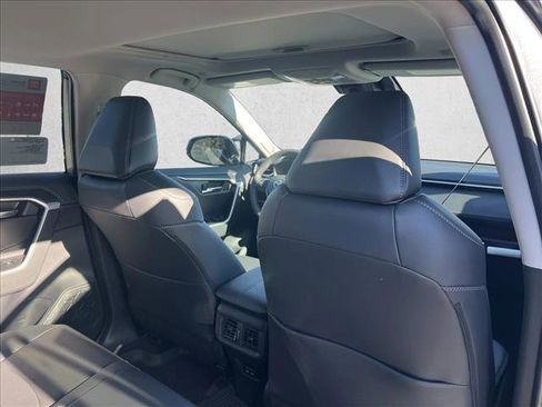 New 2025 Toyota RAV4 Limited image 18