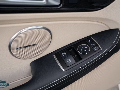 Used 2013 Mercedes-Benz SLK 250 image 15