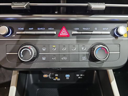 New 2026 Hyundai Tucson SE image 22