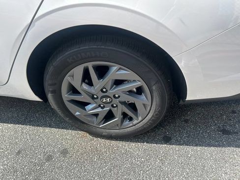 Certified 2026 Hyundai Elantra Hybrid FWD image 6