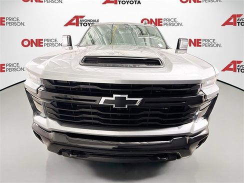 Used 2025 Chevrolet Silverado 2500 Custom w/ Custom Convenience Package image 2