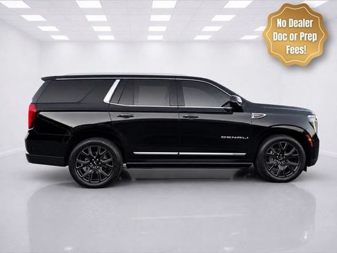 Used 2025 GMC Yukon Denali w/ Denali Reserve Package AWD/4WD image 1