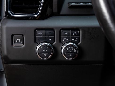 Used 2024 GMC Sierra 1500 Denali Ultimate AWD/4WD image 22