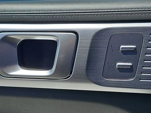 Certified 2025 Hyundai Santa Fe Limited image 36