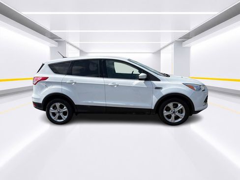 Used 2014 Ford Escape SE FWD image 3
