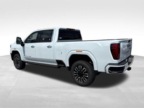 New 2026 GMC Sierra 2500 Denali Ultimate AWD/4WD image 3