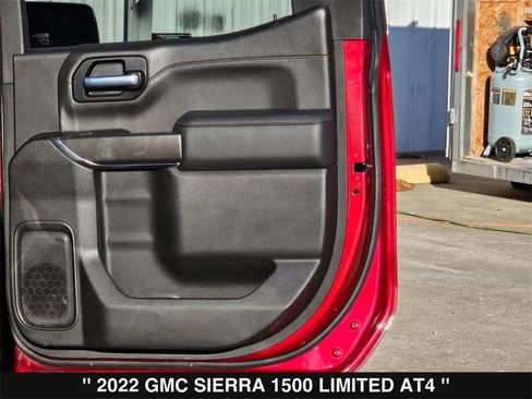 Used 2022 GMC Sierra 1500 AT4 w/ AT4 Preferred Package image 28