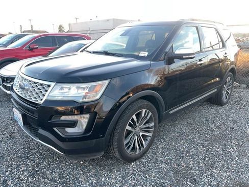 Used 2017 Ford Explorer Platinum image 1
