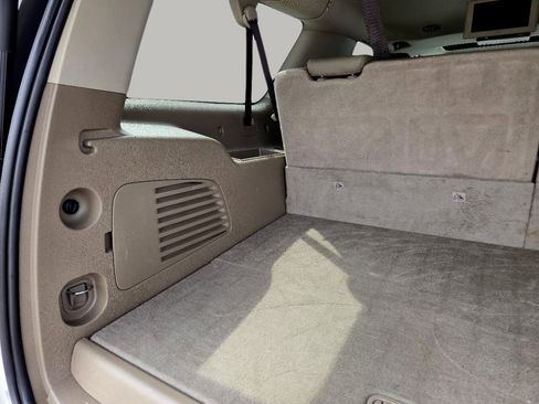 Used 2019 Chevrolet Suburban Premier image 63