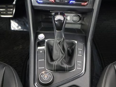 Used 2024 Volkswagen Tiguan SE R-Line AWD/4WD image 29